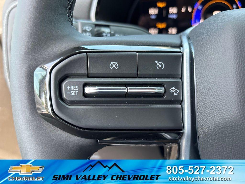 new 2025 Chevrolet Colorado car, priced at $45,555