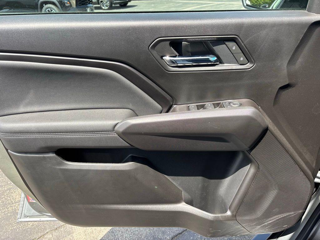 new 2025 Chevrolet Colorado car, priced at $45,555