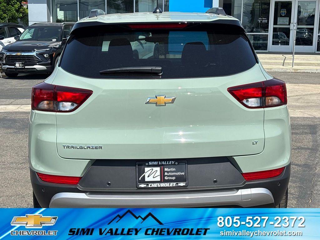 new 2026 Chevrolet TrailBlazer car, priced at $27,014