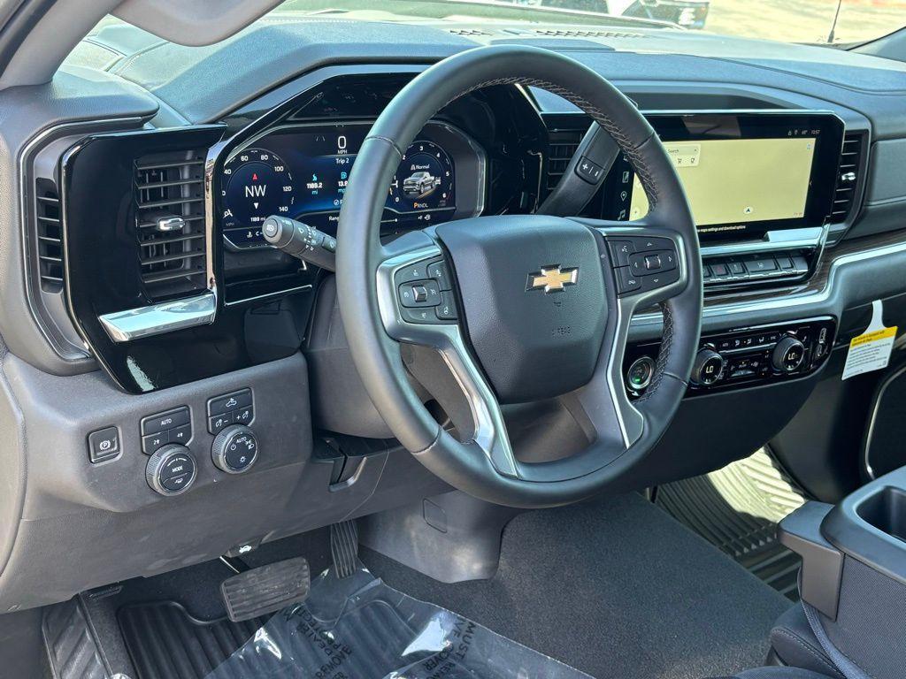 new 2024 Chevrolet Silverado 1500 car, priced at $46,995