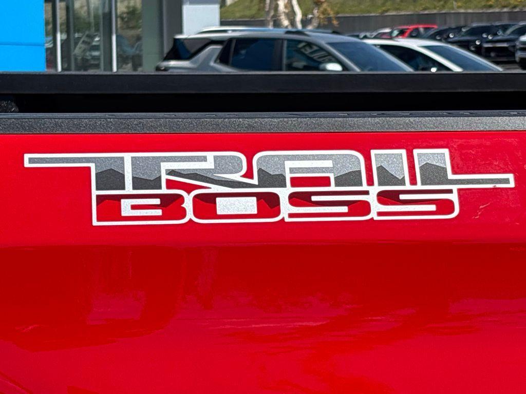 new 2025 Chevrolet Silverado 1500 car, priced at $48,404