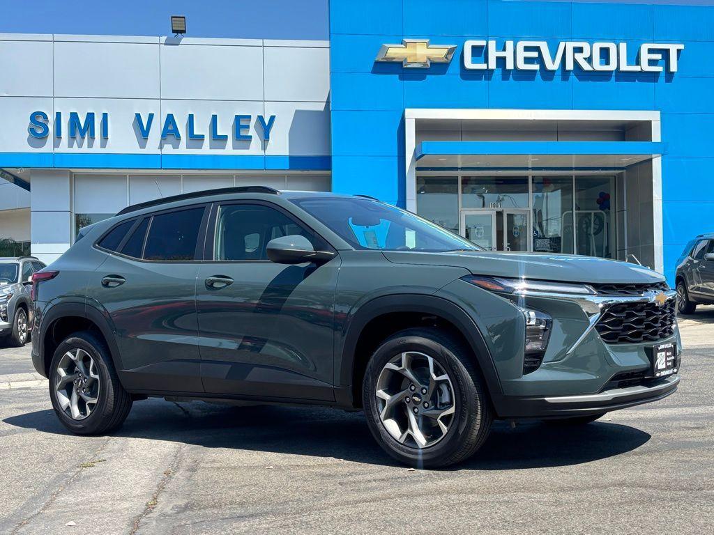 new 2025 Chevrolet Trax car, priced at $23,485