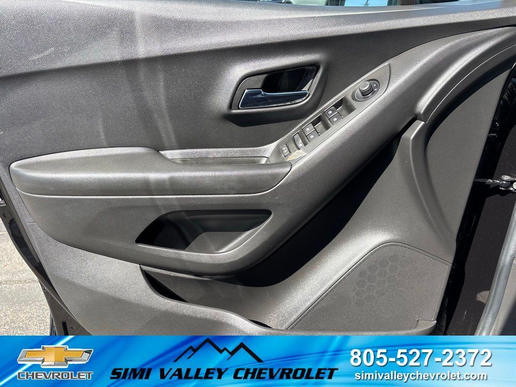 used 2022 Chevrolet Trax car, priced at $16,039
