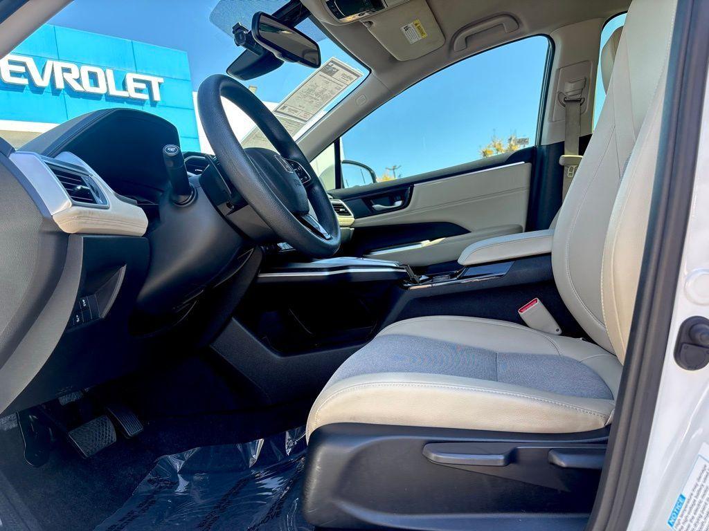 used 2019 Honda Clarity Plug-In Hybrid car, priced at $17,240