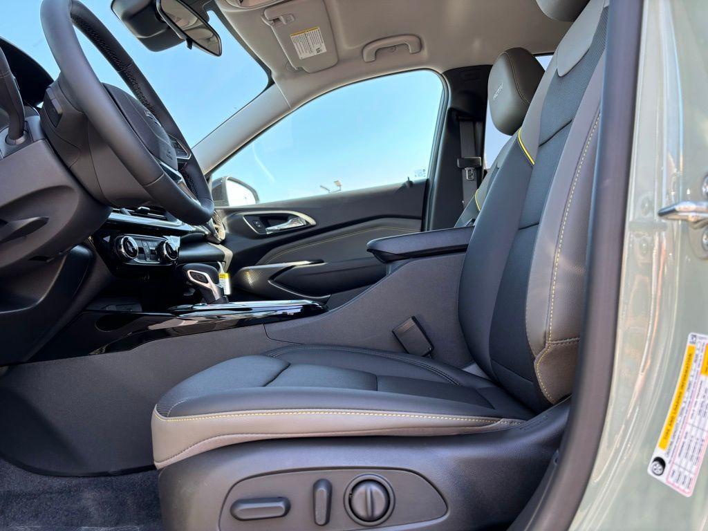 new 2025 Chevrolet Trax car, priced at $24,535