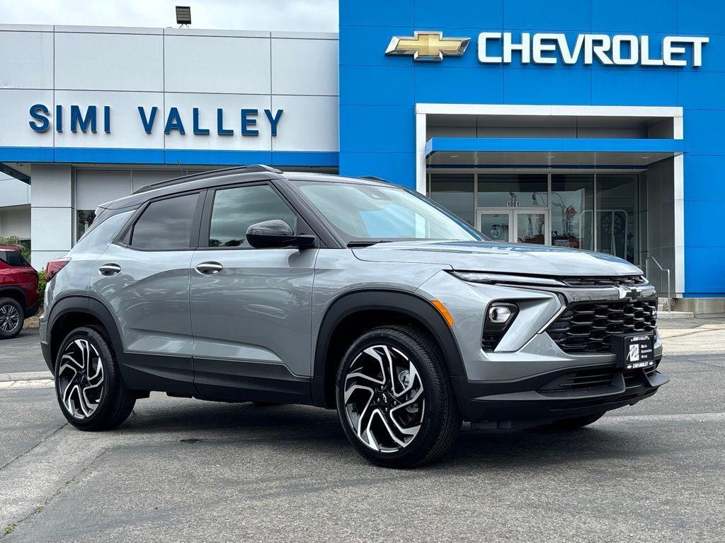 new 2025 Chevrolet TrailBlazer car, priced at $30,284