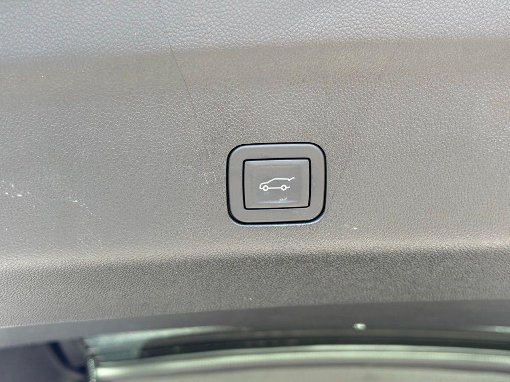 new 2025 Chevrolet Tahoe car, priced at $82,690