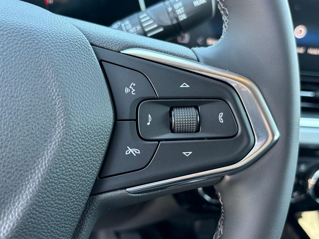 new 2025 Chevrolet Trax car, priced at $23,580