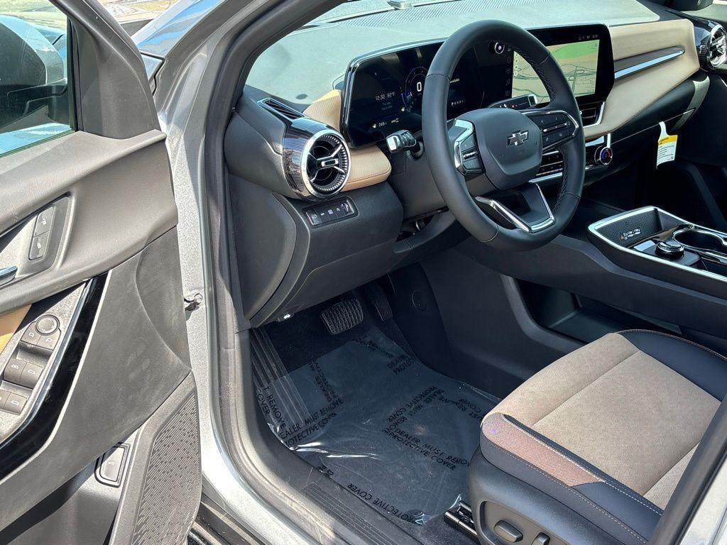 new 2025 Chevrolet Equinox car, priced at $33,740