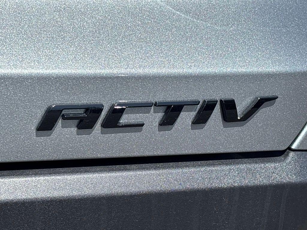 new 2025 Chevrolet Equinox car, priced at $33,740