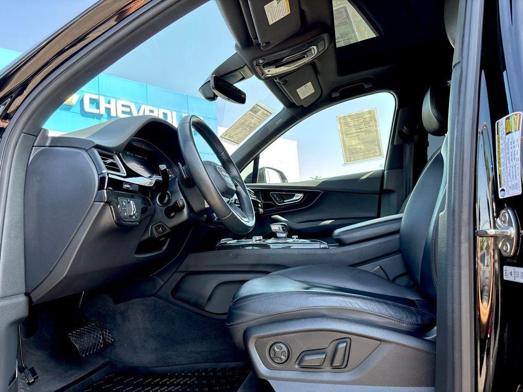 used 2019 Audi Q7 car, priced at $20,025