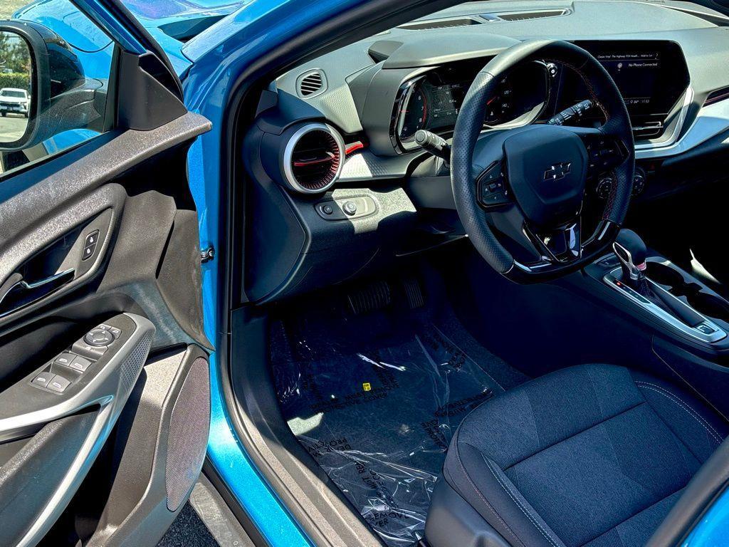 new 2025 Chevrolet Trax car, priced at $24,984