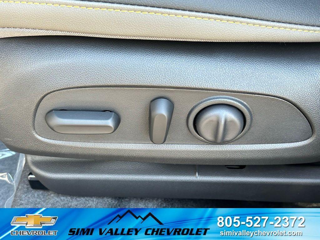 new 2025 Chevrolet Trax car, priced at $24,380