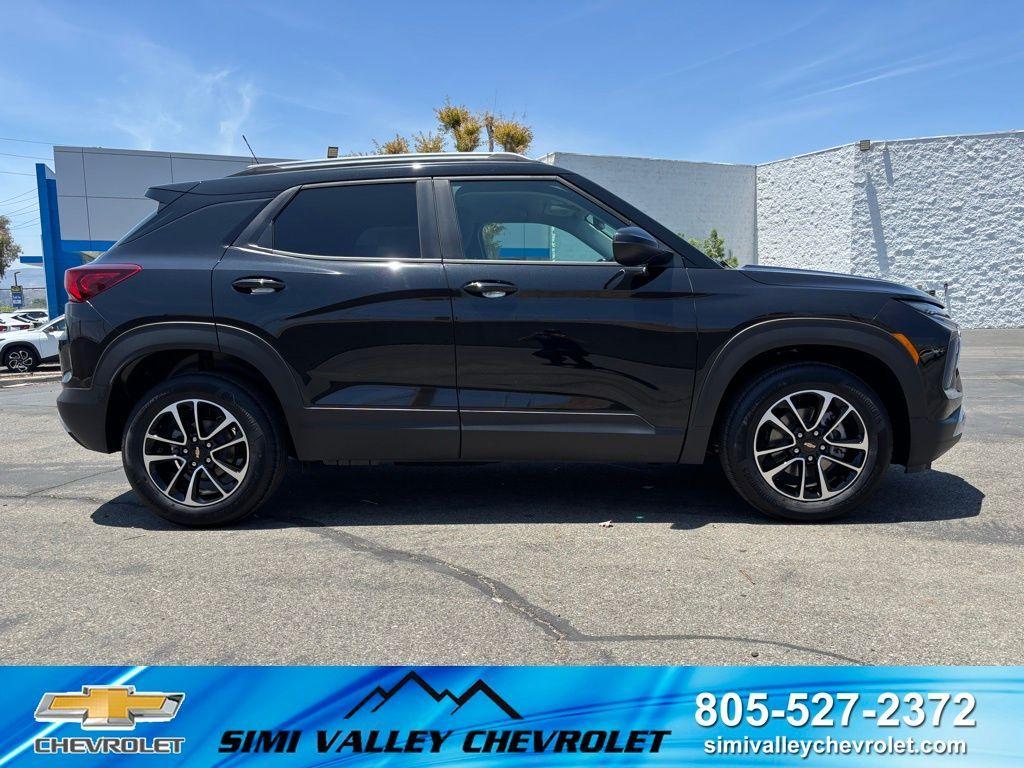 new 2026 Chevrolet TrailBlazer car, priced at $27,519