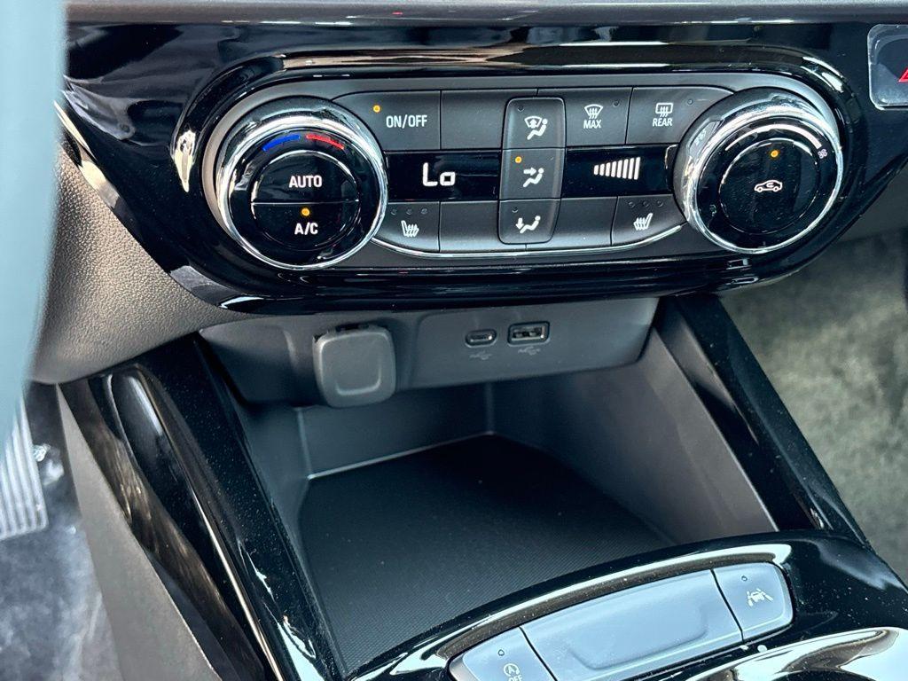 new 2025 Chevrolet Trax car, priced at $24,535