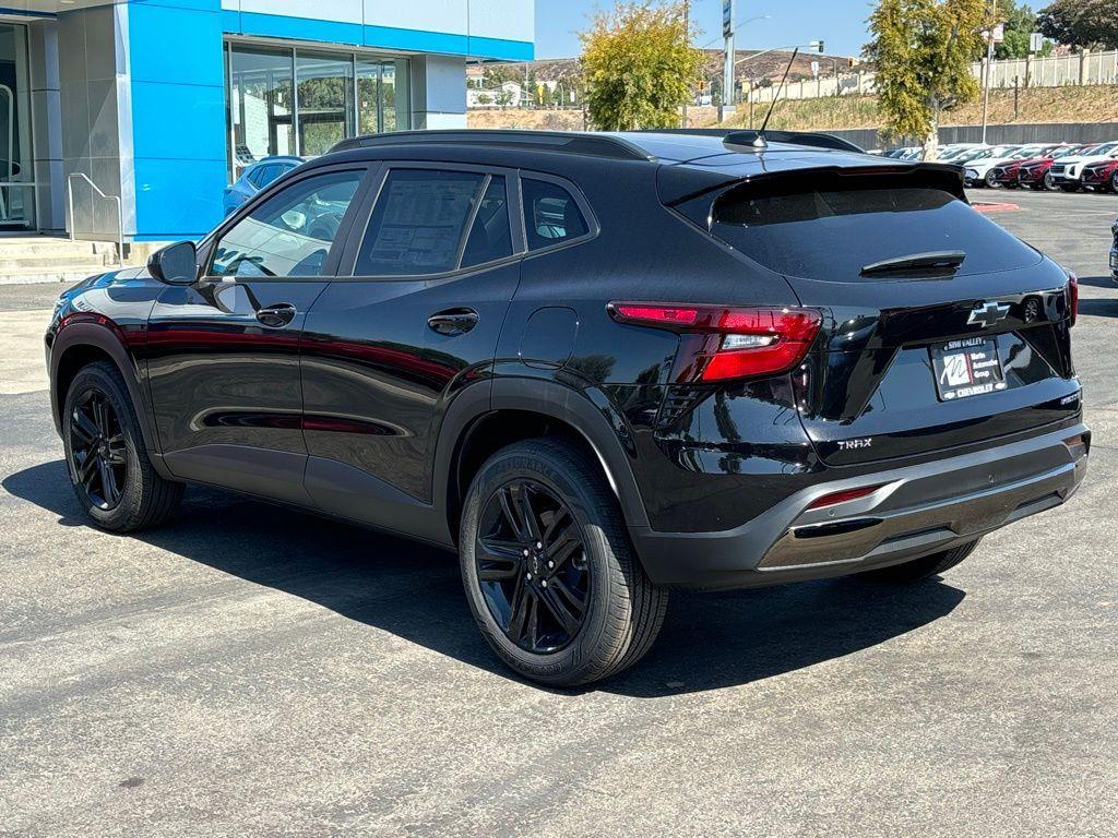 new 2025 Chevrolet Trax car, priced at $24,535