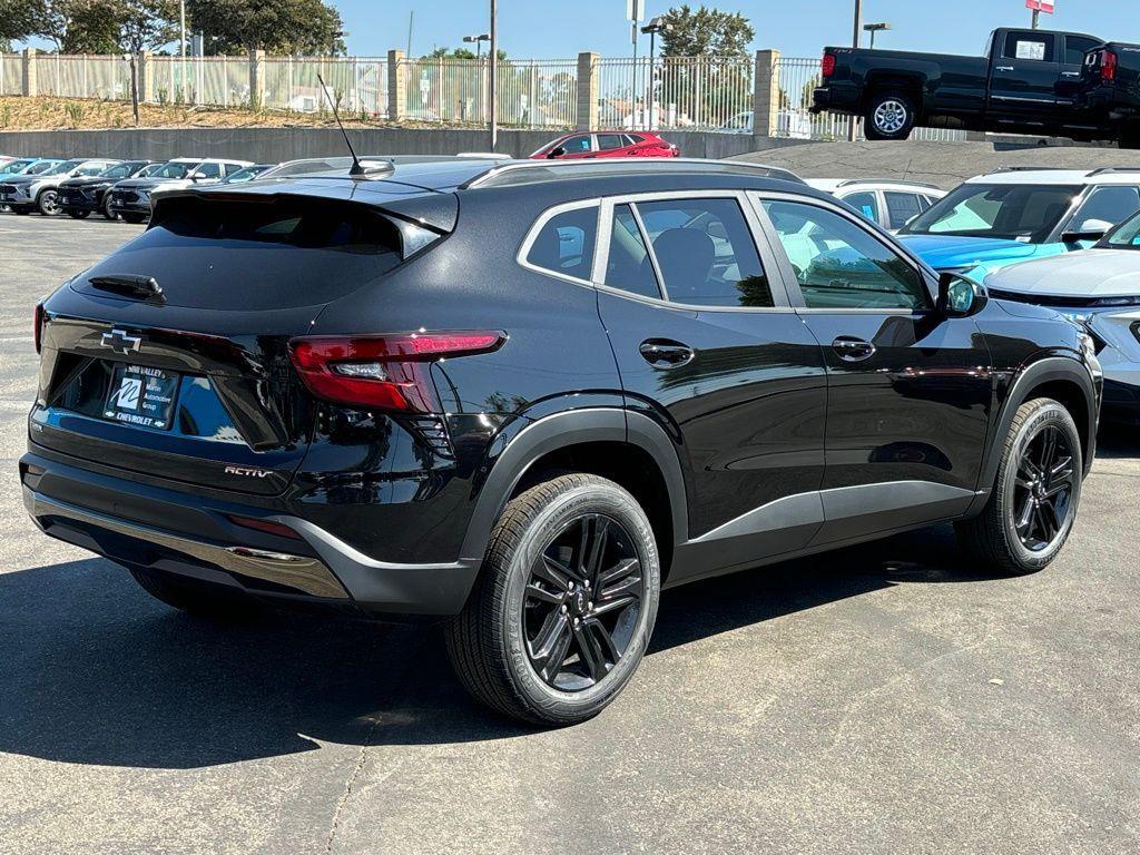 new 2025 Chevrolet Trax car, priced at $24,535