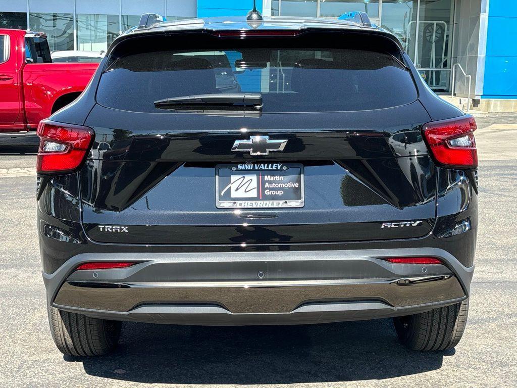 new 2025 Chevrolet Trax car, priced at $24,535