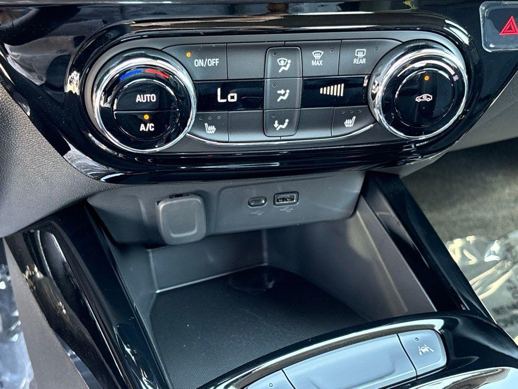 new 2025 Chevrolet Trax car, priced at $24,440