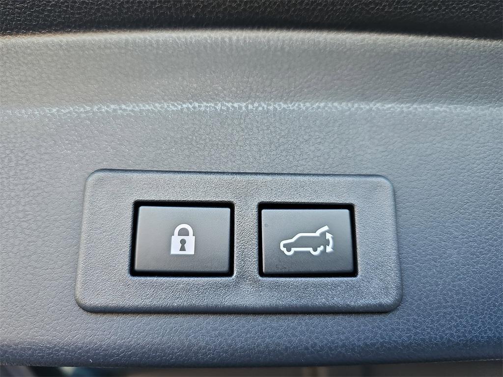 new 2025 Subaru Ascent car, priced at $53,728