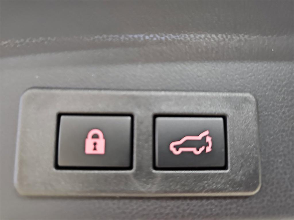 new 2025 Subaru Ascent car, priced at $53,553