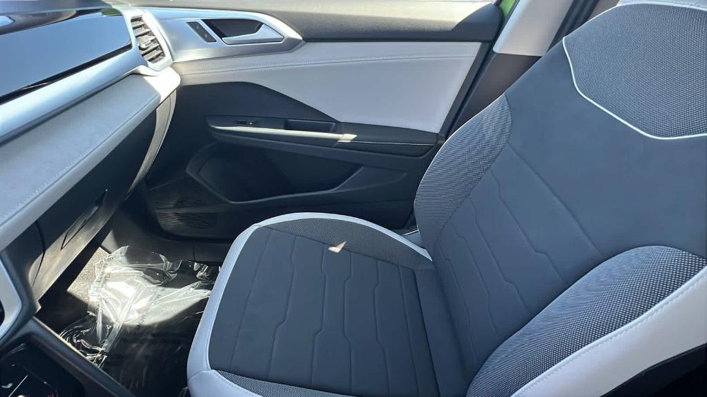 new 2025 Volkswagen Taos car, priced at $32,523