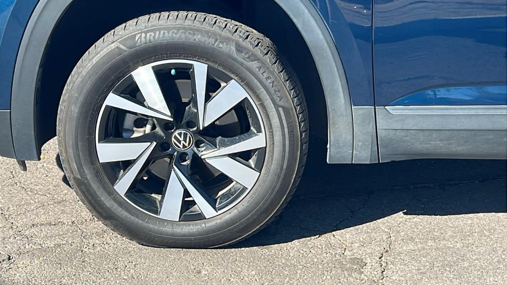 used 2021 Volkswagen Atlas Cross Sport car, priced at $17,988