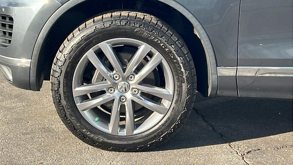 used 2016 Volkswagen Touareg car, priced at $17,991