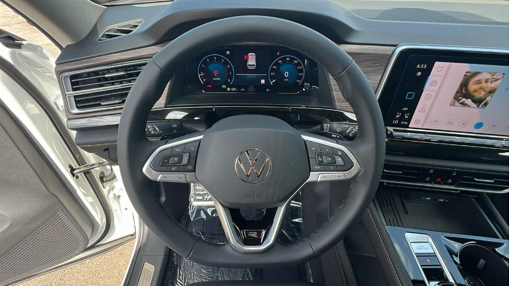 new 2025 Volkswagen Atlas car, priced at $51,985