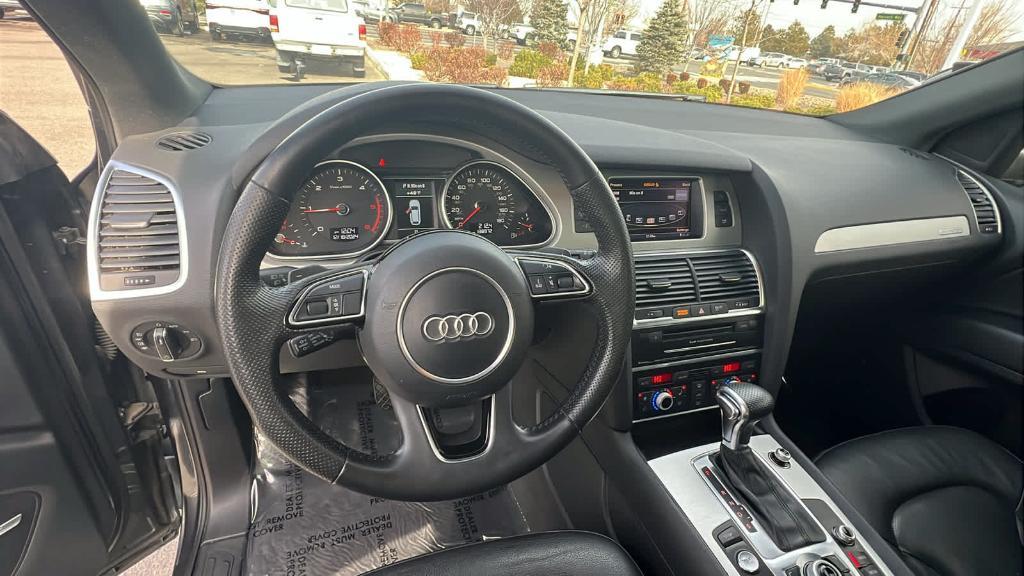 used 2014 Audi Q7 car, priced at $13,675