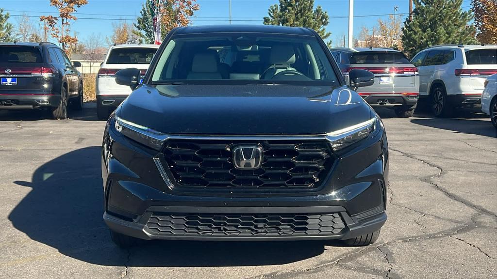 used 2025 Honda CR-V car, priced at $30,977