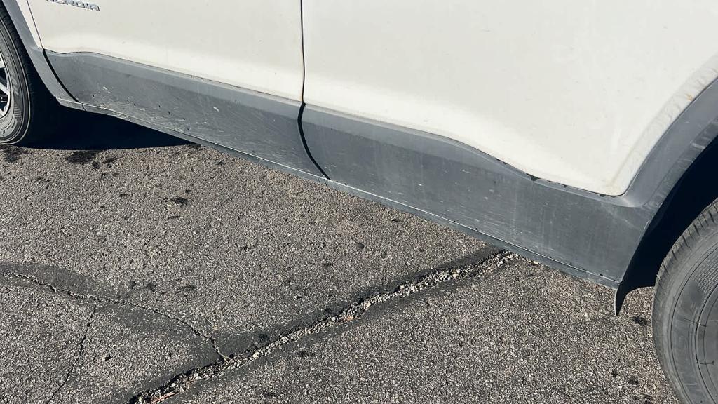 used 2023 GMC Acadia car, priced at $24,528