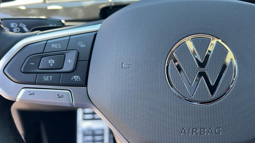 new 2025 Volkswagen Atlas car, priced at $46,708