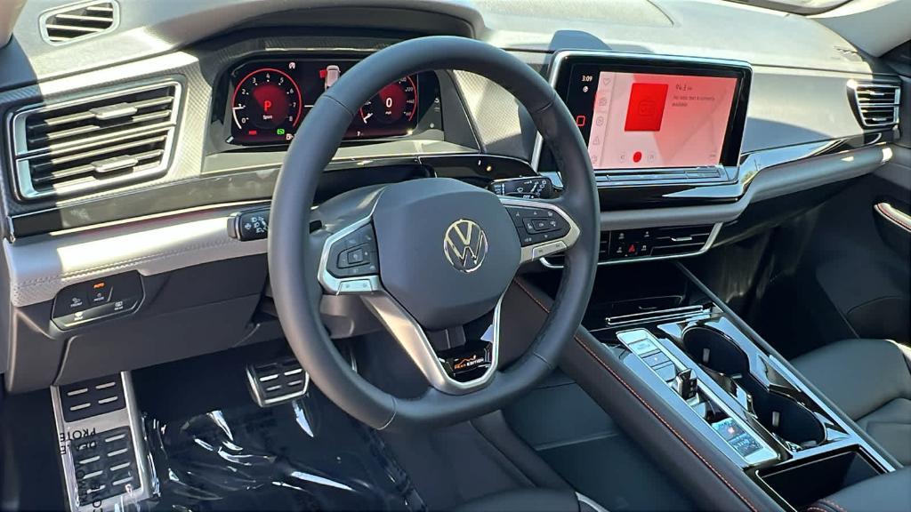 new 2025 Volkswagen Atlas car, priced at $46,708