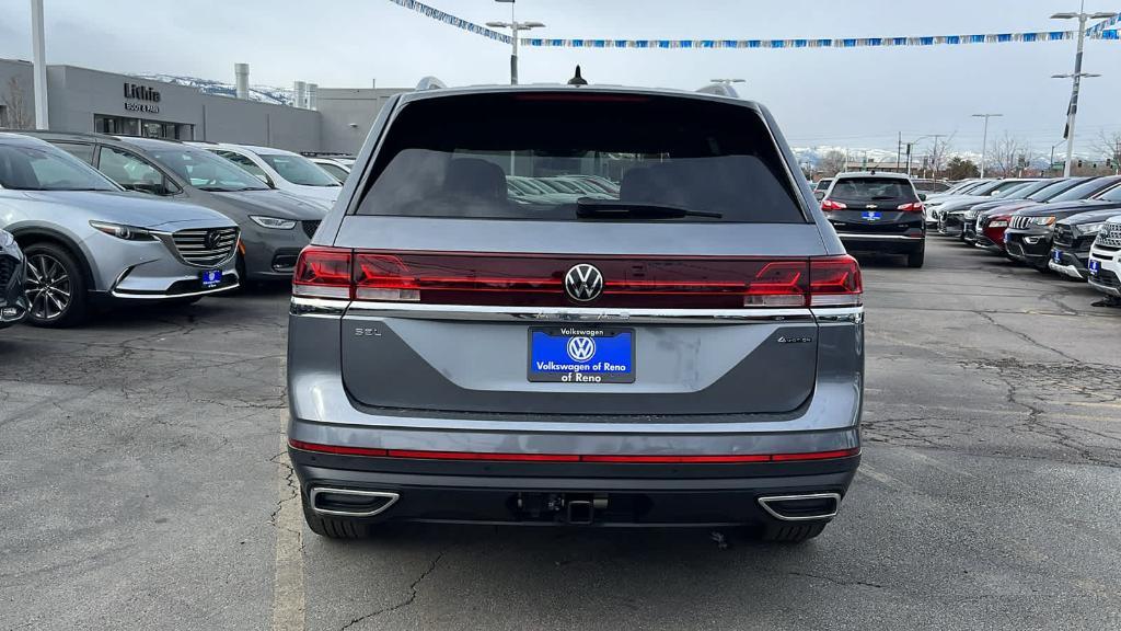 new 2024 Volkswagen Atlas car, priced at $48,373