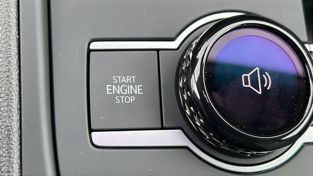 new 2025 Volkswagen Tiguan car, priced at $36,094