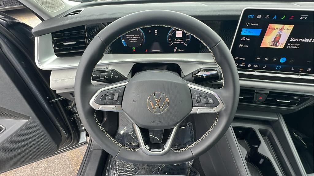 new 2025 Volkswagen Tiguan car, priced at $36,094