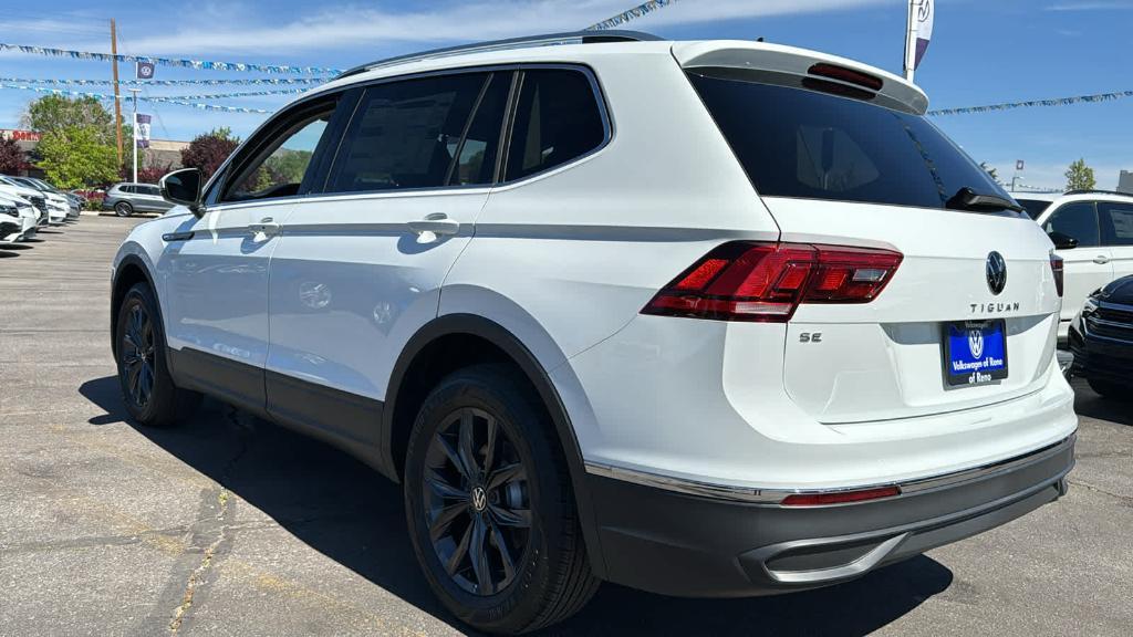 new 2024 Volkswagen Tiguan car, priced at $33,886