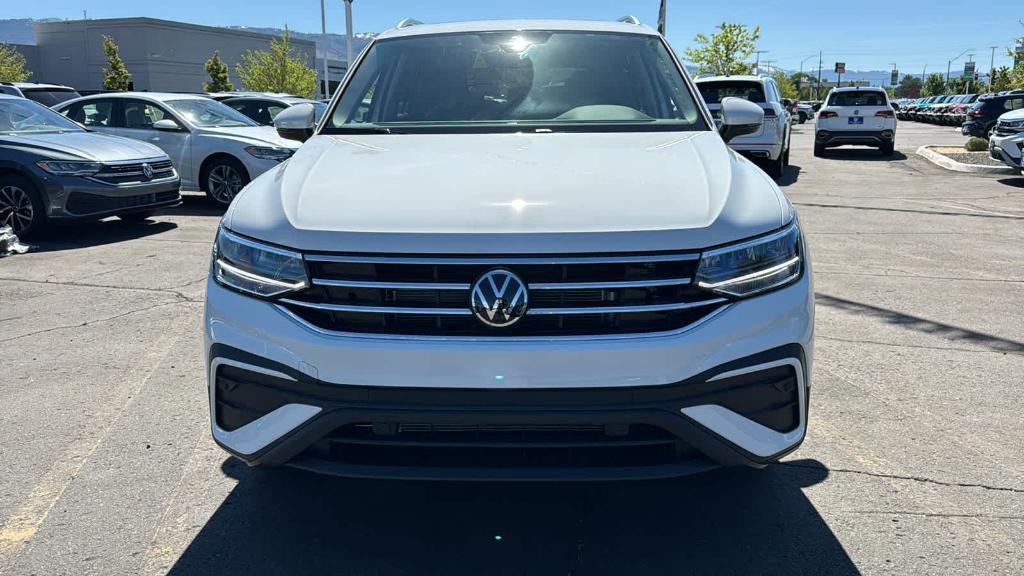 new 2024 Volkswagen Tiguan car, priced at $33,886