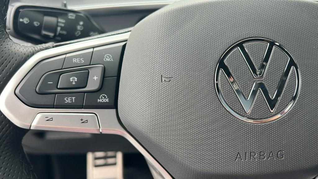 new 2025 Volkswagen Tiguan car, priced at $39,772
