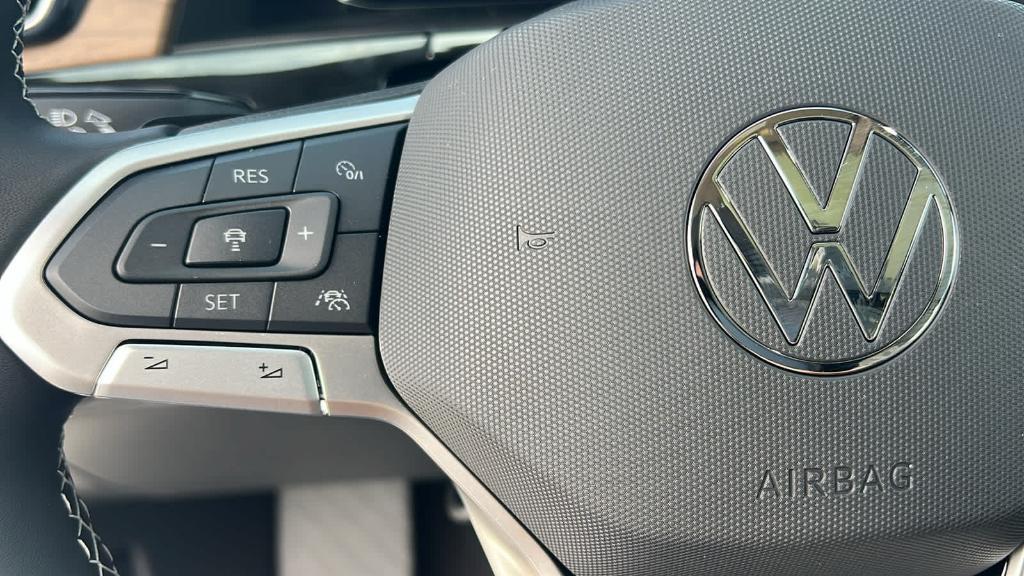 new 2026 Volkswagen Atlas car, priced at $49,833