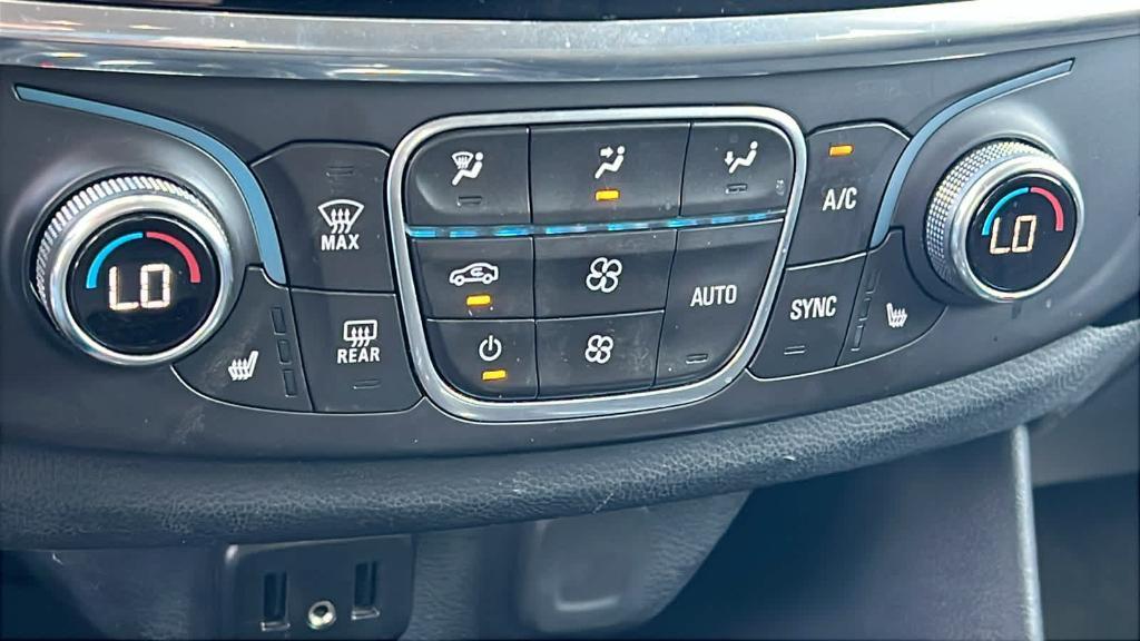 used 2019 Chevrolet Traverse car, priced at $18,887