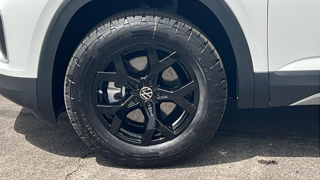 new 2025 Volkswagen Atlas car, priced at $46,549