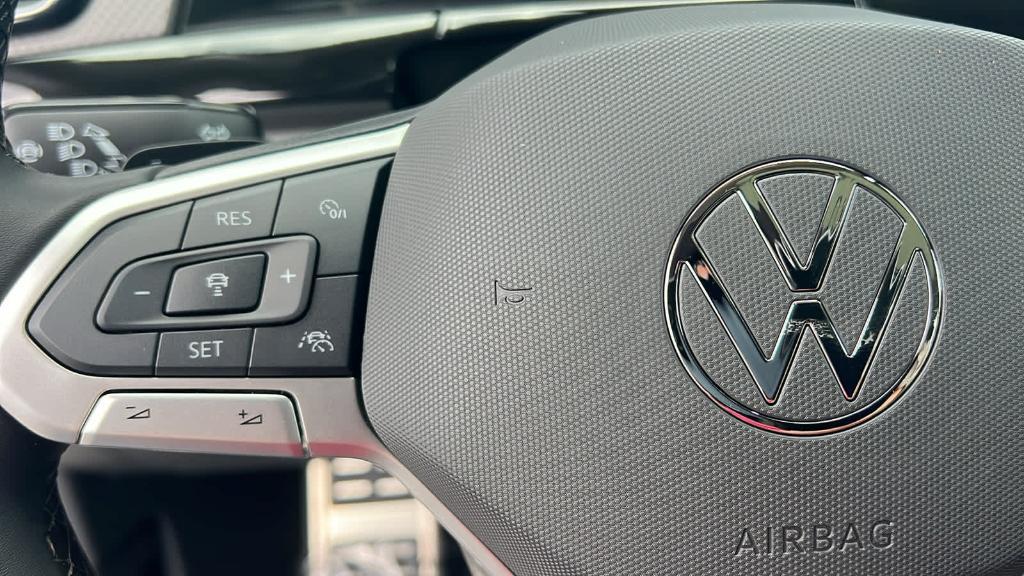 new 2025 Volkswagen Atlas car, priced at $46,549