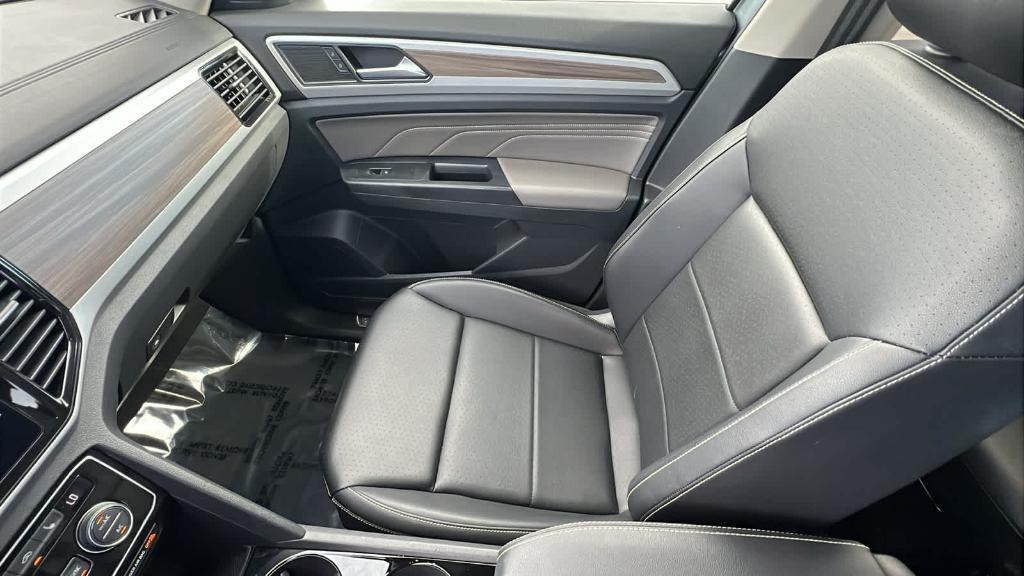 used 2021 Volkswagen Atlas car, priced at $33,988