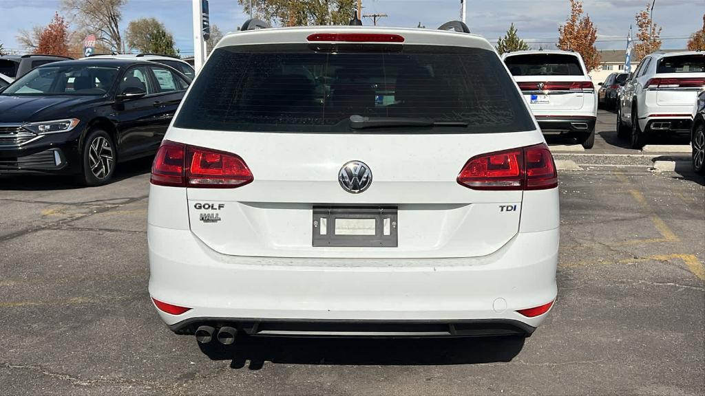 used 2015 Volkswagen Golf SportWagen car, priced at $16,979