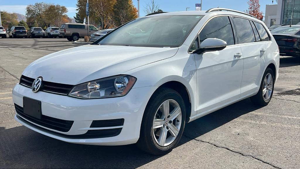 used 2015 Volkswagen Golf SportWagen car, priced at $16,979