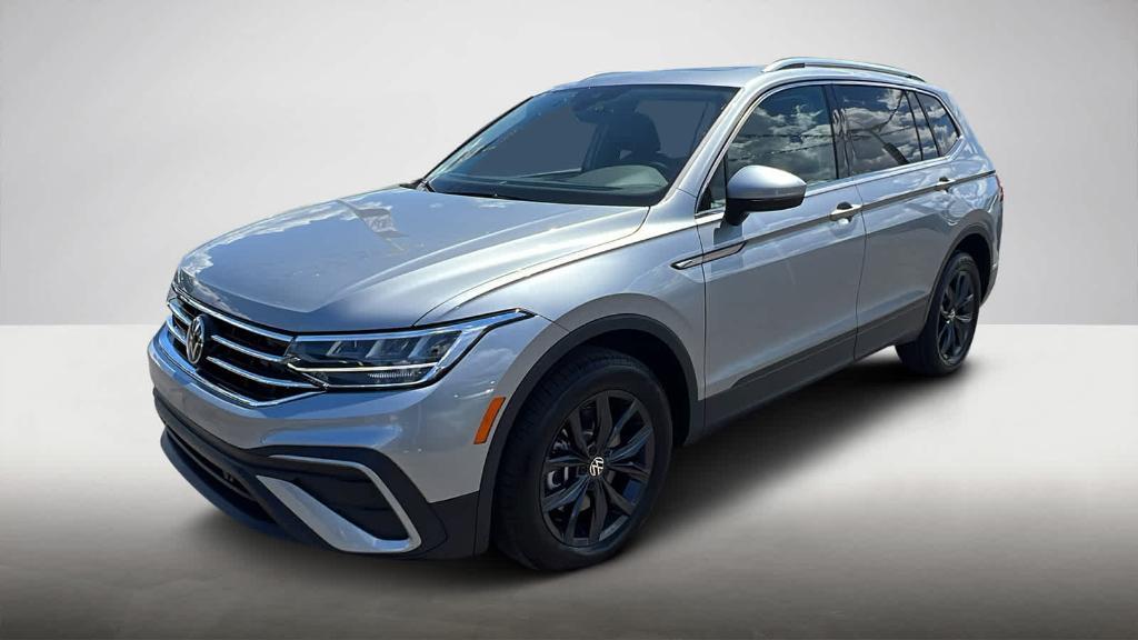 new 2024 Volkswagen Tiguan car, priced at $34,059