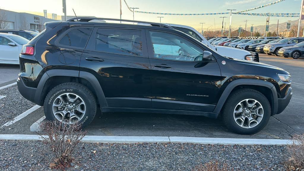 used 2021 Jeep Cherokee car, priced at $22,259