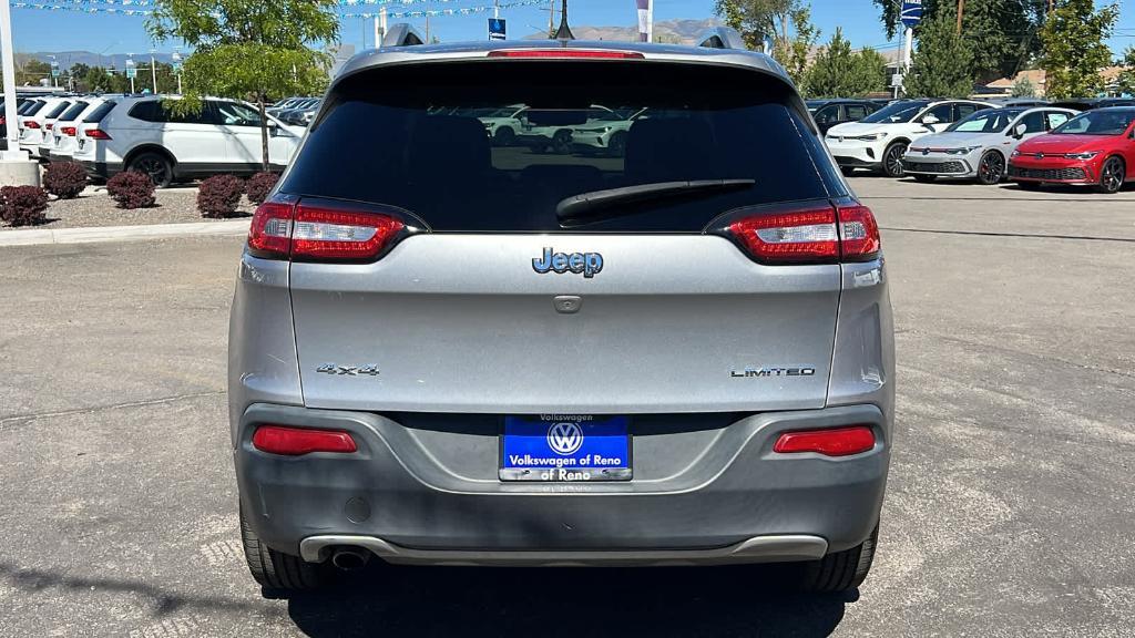 used 2016 Jeep Cherokee car, priced at $13,735